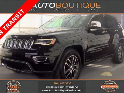2017 Jeep Grand Cherokee Limited in Diamond Black Crystal Pearlcoat — front three-quarter view