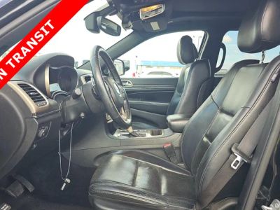 2017 Jeep Grand Cherokee — engine compartment view