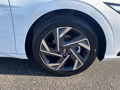 2026 Hyundai Elantra Hybrid - Photo 18