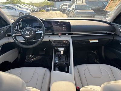 2026 Hyundai Elantra Hybrid - Photo 10