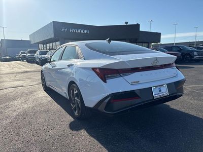 2026 Hyundai Elantra Hybrid - Photo 21