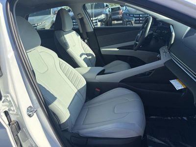 2026 Hyundai Elantra Hybrid - Photo 27