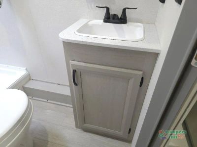 2027 Coachmen RV Catalina — photo 47 view