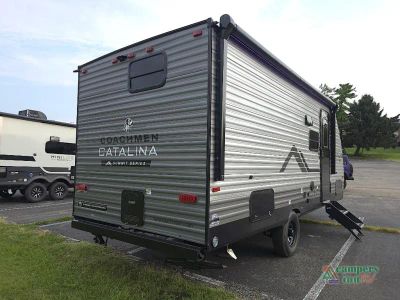 2027 Coachmen RV Catalina — photo 9 view