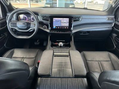 2024 Jeep Wagoneer - Photo 27