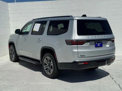 2024 Jeep Wagoneer - Photo 12