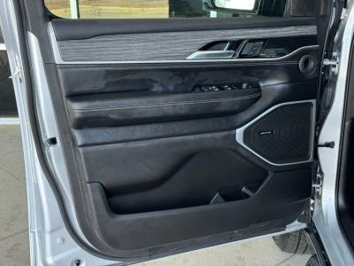 2024 Jeep Wagoneer - Photo 30