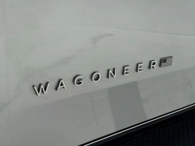 2024 Jeep Wagoneer - Photo 15