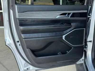 2024 Jeep Wagoneer - Photo 22