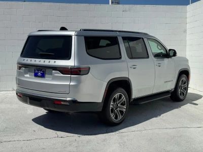 2024 Jeep Wagoneer - Photo 14