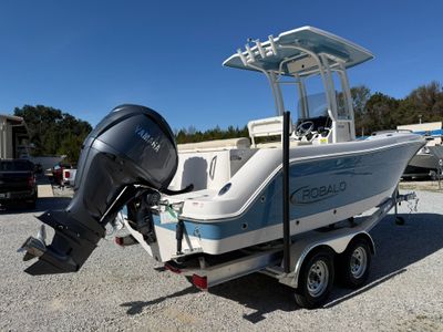 2026 Robalo 222 CC - Photo 9