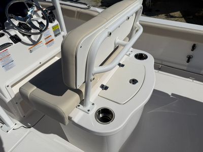 2026 Robalo 222 CC - Photo 21