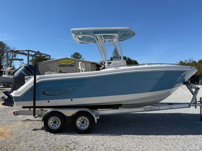 2026 Robalo 222 CC - Photo 8