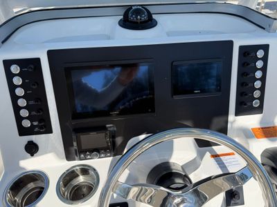 2026 Robalo 222 CC - Photo 1