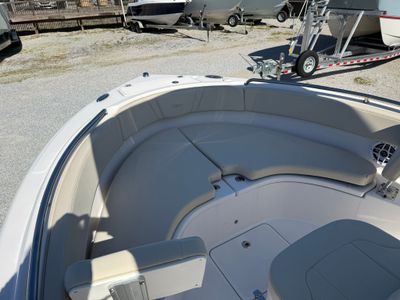 2026 Robalo 222 CC - Photo 2