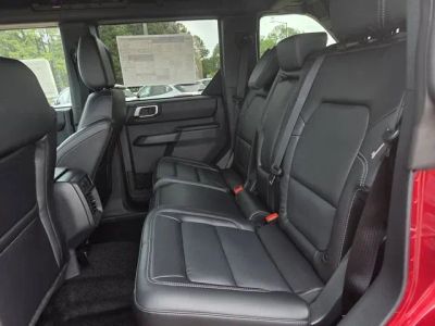 2026 Ford Bronco — photo 15 view