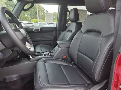 2026 Ford Bronco — photo 10 view