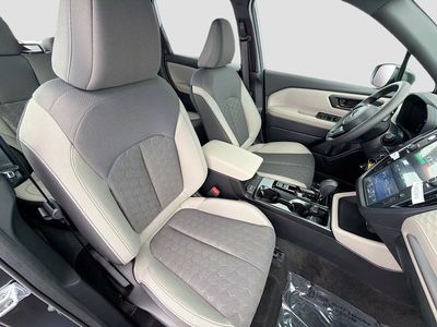 2026 Subaru Forester - Photo 14