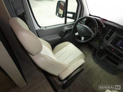 2019 Entegra Coach Qwest - Photo 8