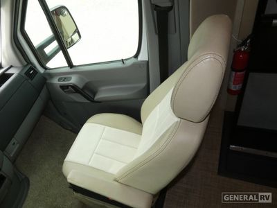 2019 Entegra Coach Qwest - Photo 12