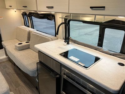 2024 Thor Motor Coach DAZZLE - Photo 5
