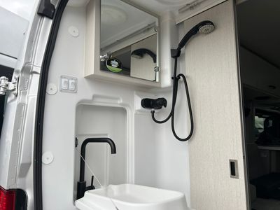2024 Thor Motor Coach DAZZLE - Photo 16