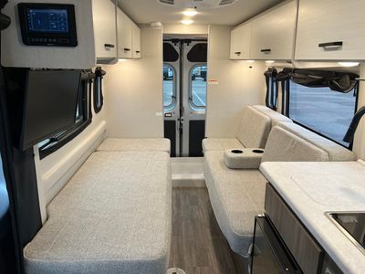 2024 Thor Motor Coach DAZZLE - Photo 4