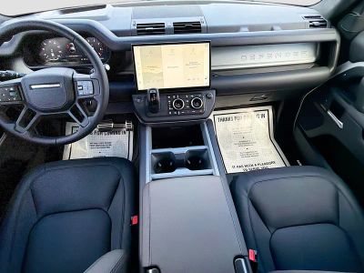 2026 Land Rover Defender 110 — photo 16 view