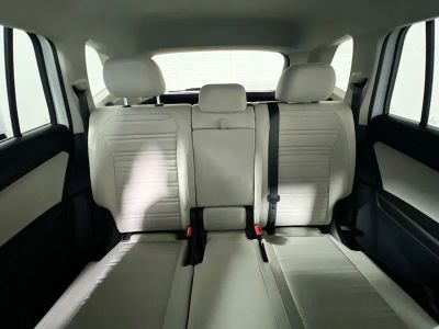 2022 Volkswagen Tiguan — photo 28 view