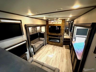 2021 Grand Design Solitude — engine compartment view