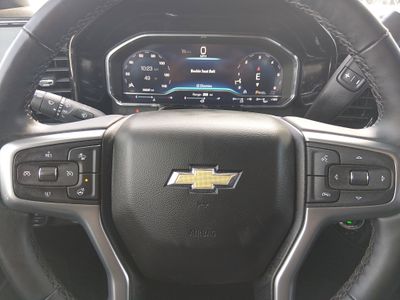 2025 Chevrolet Silverado 1500 — photo 12 view