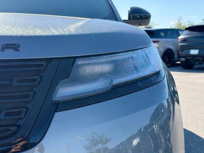 2026 Land Rover Range Rover Velar — photo 9 view