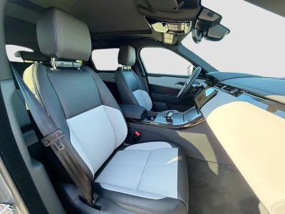2026 Land Rover Range Rover Velar — photo 15 view
