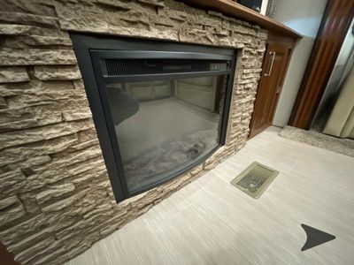 2017 Keystone RV Avalanche - Photo 39