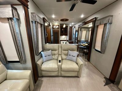 2017 Keystone RV Avalanche - Photo 42