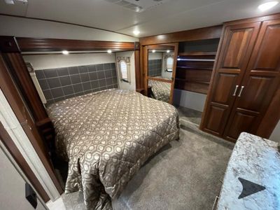 2017 Keystone RV Avalanche - Photo 56