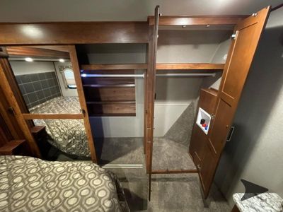 2017 Keystone RV Avalanche - Photo 61