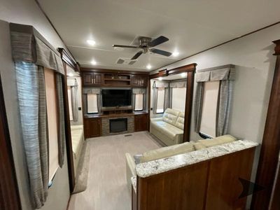 2017 Keystone RV Avalanche - Photo 33
