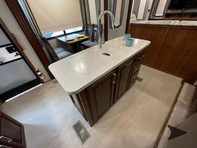 2017 Keystone RV Avalanche - Photo 30