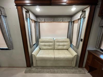 2017 Keystone RV Avalanche - Photo 34