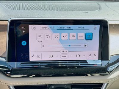 2026 Volkswagen Atlas — photo 14 view