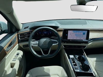 2026 Volkswagen Atlas — photo 17 view
