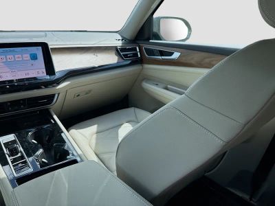 2026 Volkswagen Atlas — photo 18 view