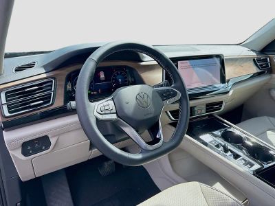2026 Volkswagen Atlas — photo 9 view
