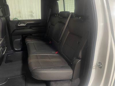 2024 Chevrolet Silverado 3500HD — photo 14 view