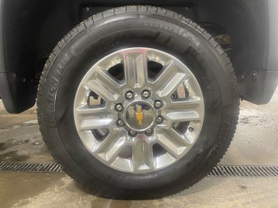 2024 Chevrolet Silverado 3500HD — photo 16 view