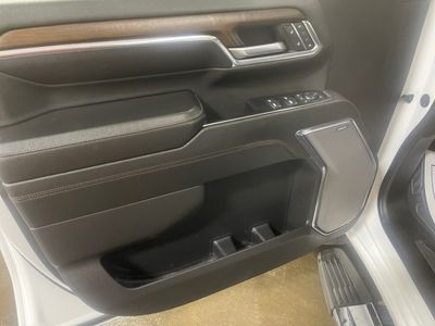 2024 Chevrolet Silverado 3500HD — photo 20 view