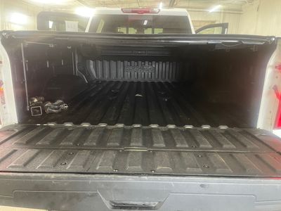 2024 Chevrolet Silverado 3500HD — photo 17 view