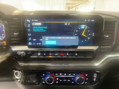 2024 Chevrolet Silverado 3500HD — photo 11 view