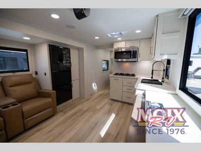 2026 Brinkley Model I - Photo 9